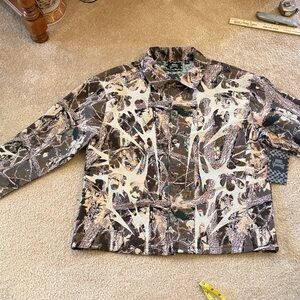 Rebel Men’s Tapestry Camouflage Jacket. Size S. NWT
